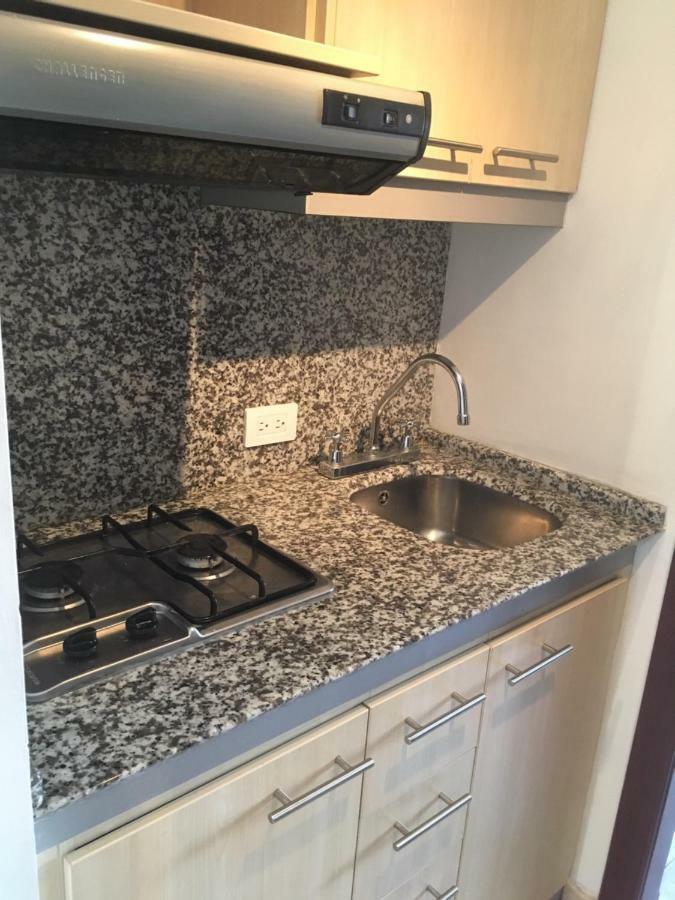 Suites Parque Real Quito Eksteriør billede