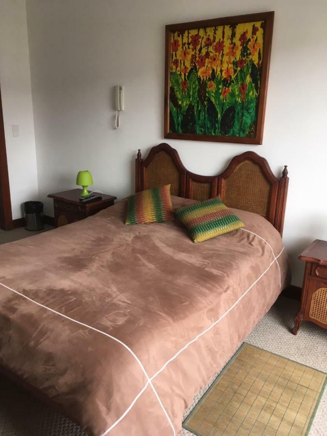 Suites Parque Real Quito Eksteriør billede